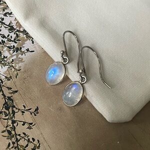 925 Sterling Silver Elegant Silver Moonstone Earrings